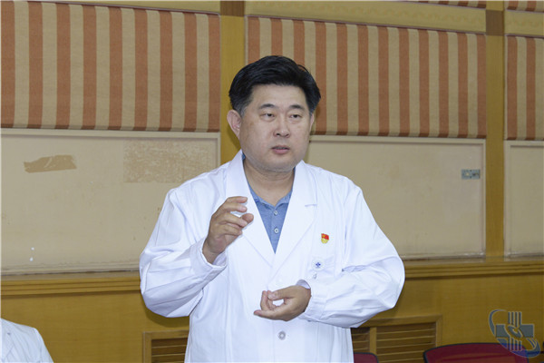 10陈航向全院青年提出寄语.jpg