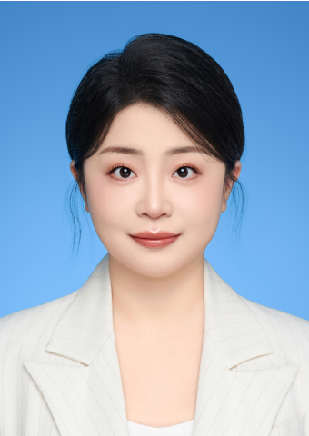张莹