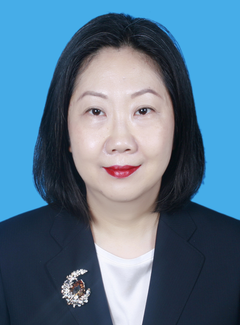 李佳