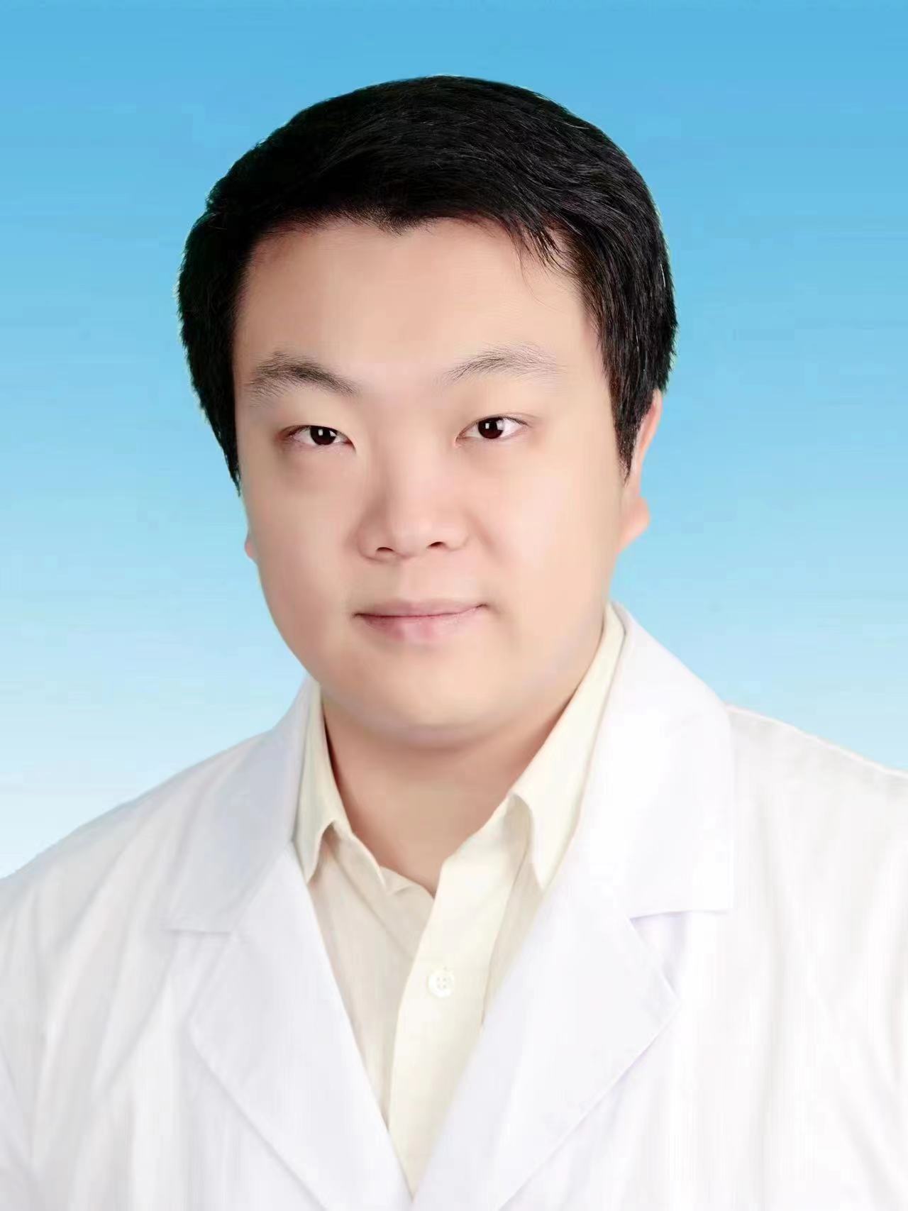 李尔楠